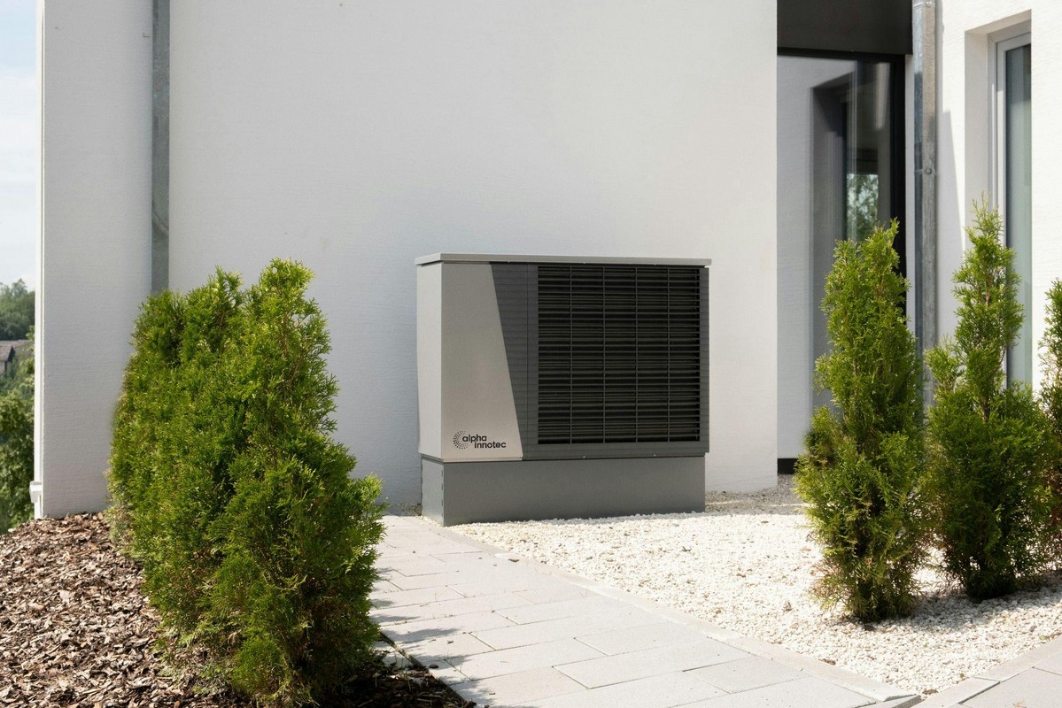 Home unit supported by heat pump repair in California